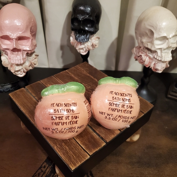 5/$20 B•Pure Set of Two “Georgia” Peach Shaped Scented Bath Bomb - Picture 8 of 10